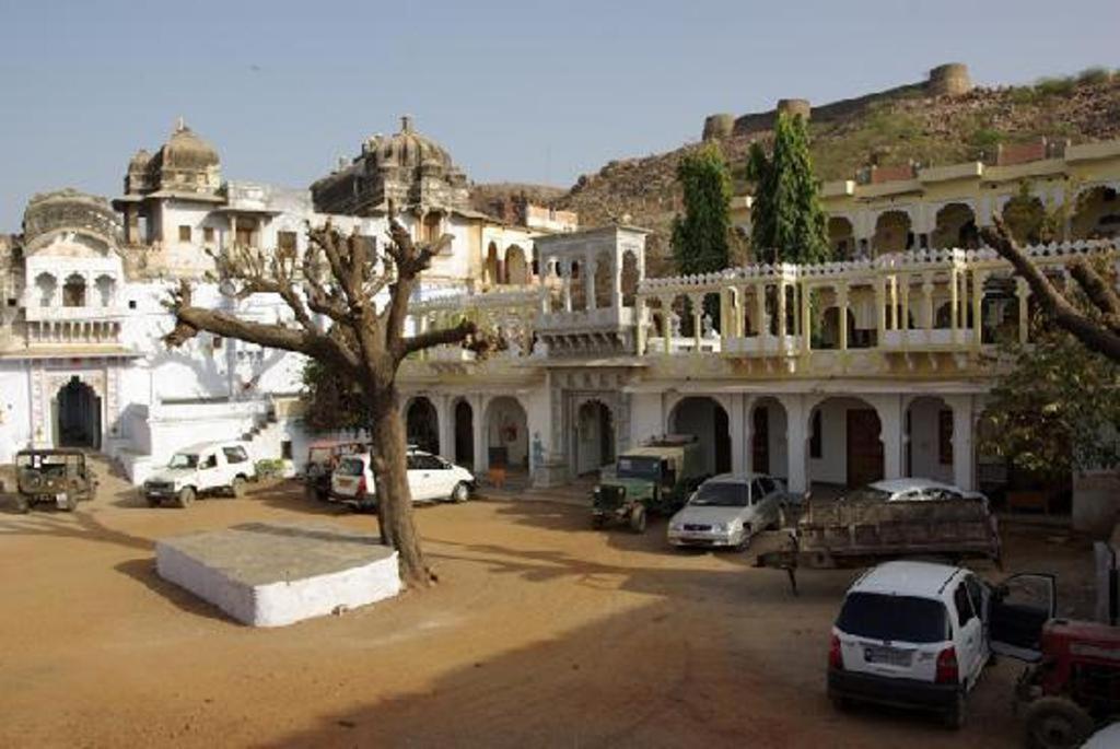 Bassi Fort Palace Chittorgarh Exterior foto